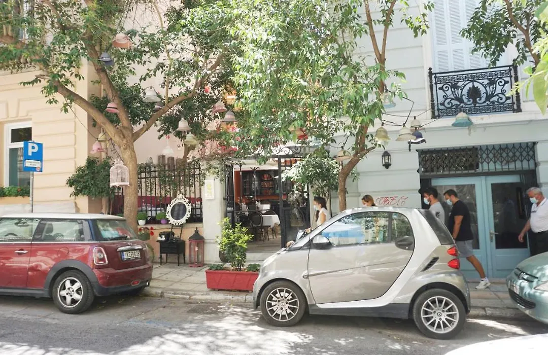 A Few Steps Away From Syntagma And Plaka By Athenian Homes-1